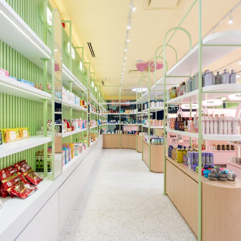 Réalisations commerciale par Hunic construction - Sukoshi, produits de beauté.